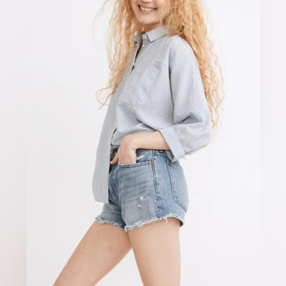 Madewell Pants - Relaxed Denim Shorts In Renfield Wash: Destructed Edition
